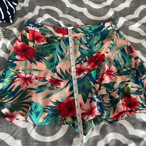 NWT - Lulus Terrifically Tropical Pink Tropical Print Ruffled Skort - Picture 11 of 11